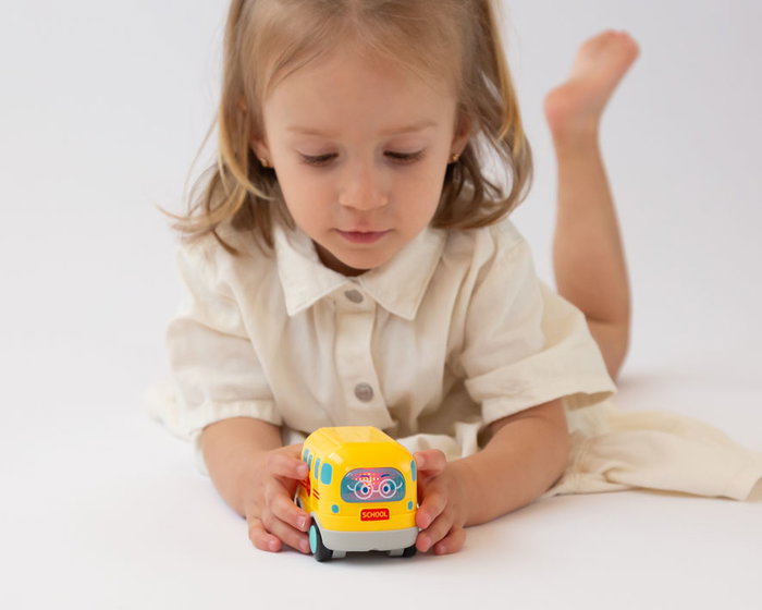 KioKids Bus Escolar Amarillo Con Luz Y Sonido Para Bebé +12 Meses