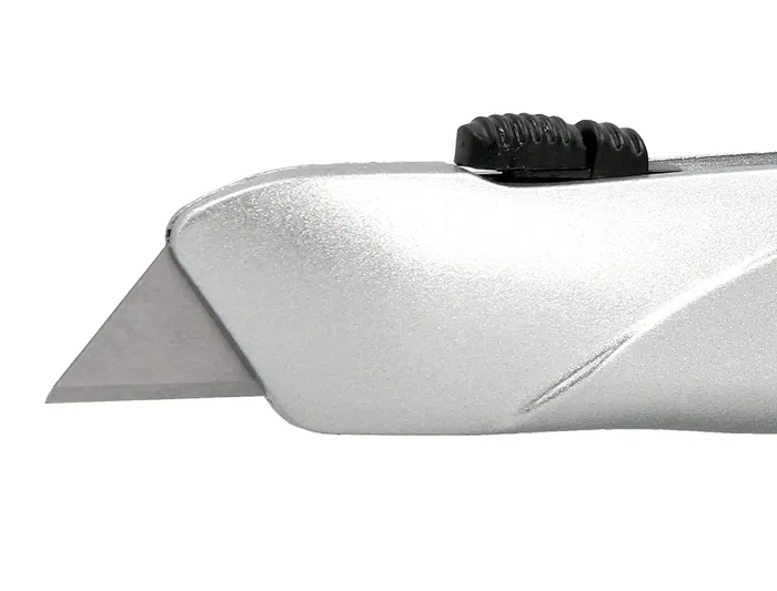 Q-connect XD-53 Cúter Metálico Ancho Retráctil con Bloqueo, Cuchilla 18 mm, 1 Unidad