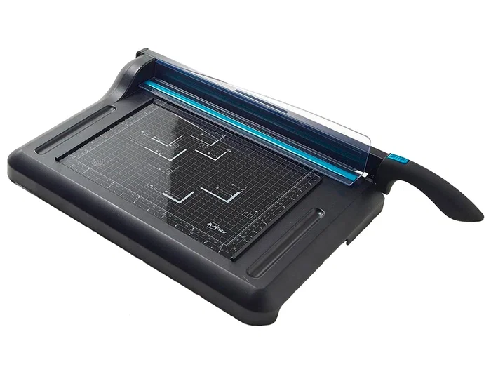 Avery Cizalla de Palanca Din A4, Capacidad 15 Hojas, Longitud Corte 305 mm, Base Metálica