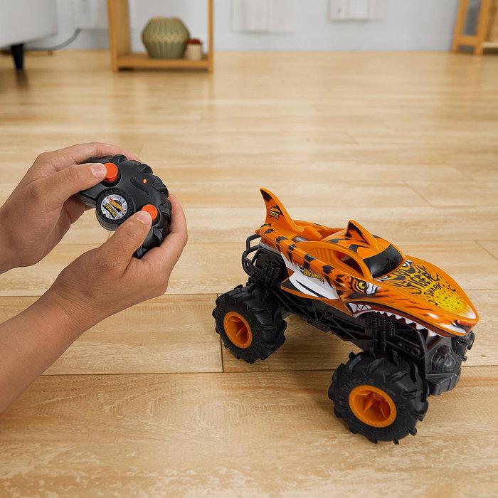 Hot Wheels Monster Trucks Tiger Shark escala 1:24 Hot Wheels Monster Trucks Tiger Shark escala 1:24