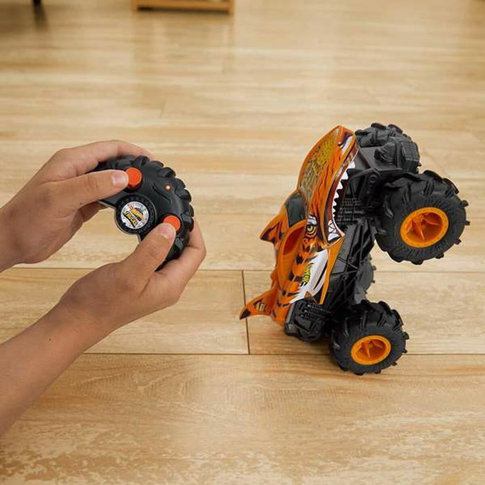 Hot Wheels Monster Trucks Tiger Shark escala 1:24 Hot Wheels Monster Trucks Tiger Shark escala 1:24
