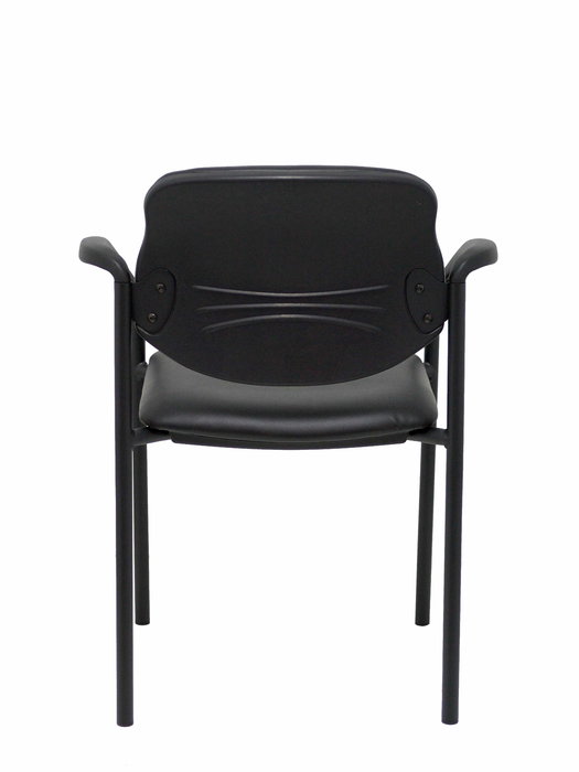 Silla Styl tapizada con Similpiel color Negro. Brazos fijos