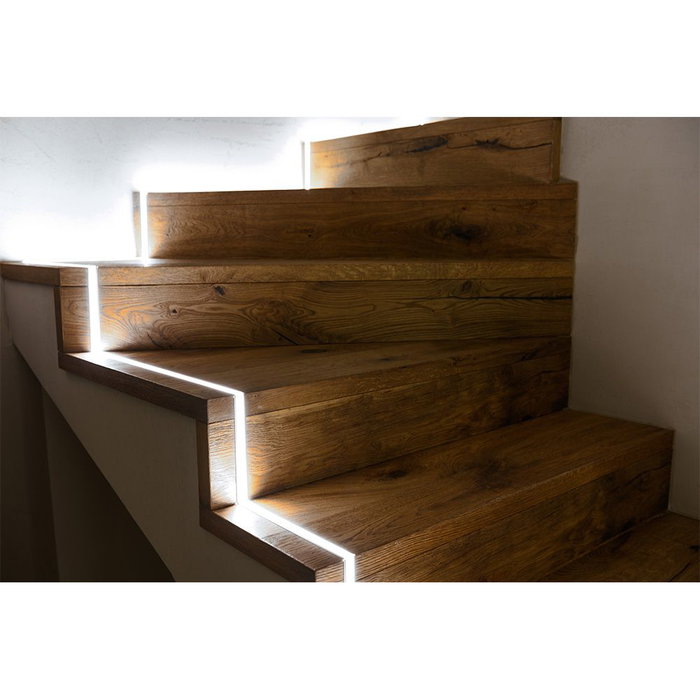 Edm Tira LED Luz Día 4000K 5m x 10mm 40W IP65, 120 LED SMD2835/m, adhesivo 3M, 24V DC, incluye tapones, sujeciones y tornillos Edm Tira LED Luz Día 4000K 5m x 10mm 40W IP65, 120 LED SMD2835/m, adhesivo 3M, 24V DC, incluye tapones, sujeciones y tornillos