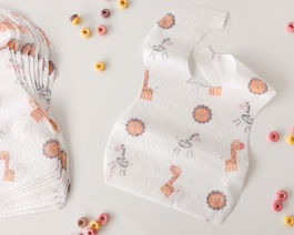 KioKids Baberos Desechables de Un Uso en Celulosa con Bolsillo Recoge-Migas, Multicolor, +6 Meses, 10 Unidades