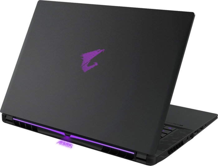 Gigabyte AORUS MASTER 16 con Ryzen 9-9955X3D, 32GB, 1TB, RTX 5070Ti