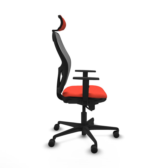 Silla de oficina Jorquera con mecanismo Sincro tapizada con Tela color Naranja oscuro y malla color Gris. Equipada con lumbar 1D, Brazos 1D, Cabecero 2D y Ruedas 65mm nailon