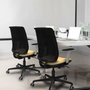PIQUERAS Y CRESPO Alares Silla de oficina sincro con malla negra y asiento amarillo
