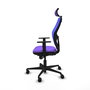 Silla de oficina Jorquera con mecanismo Sincro tapizada con Tela color Lila y malla color Azul. Equipada con lumbar 1D, Brazos 1D, Cabecero 2D y Ruedas 65mm nailon