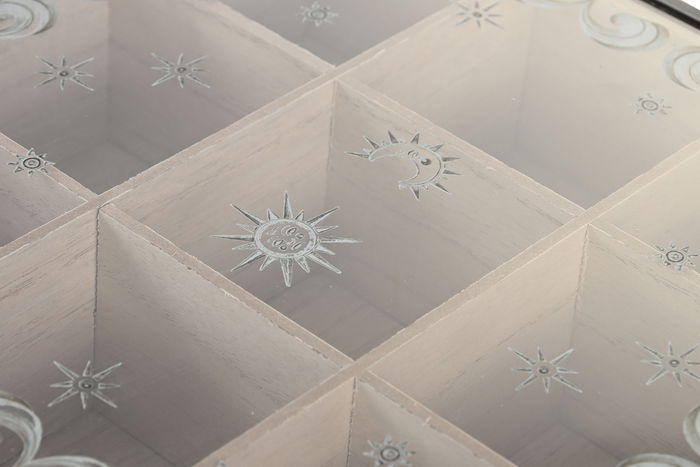 DKD Home Decor Caja Infusiones Atlantico Stella Maris, Azul Blanco, MDF, Cristal, Metal, 24 x 6.5 x 24 cm