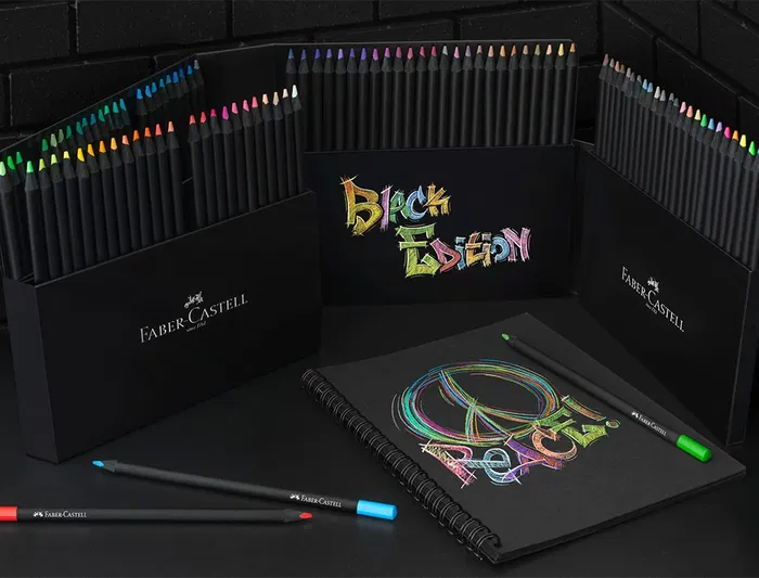 Faber Castell Lápices de Colores Black Edition C-Surtidos Estuche Cartón Con Soporte 100 Ud Mina Superblanda Trazos Vibrantes Faber Castell Lápices de Colores Black Edition C-Surtidos Estuche Cartón Con Soporte 100 Ud Mina Superblanda Trazos Vibrantes