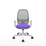 Silla de oficina Cilanco con mecanismo Sincro tapizada con Tela color Lila y malla color Gris. Equipada con lumbar 1D, Reposabrazos blancos y Ruedas 65mm nailon