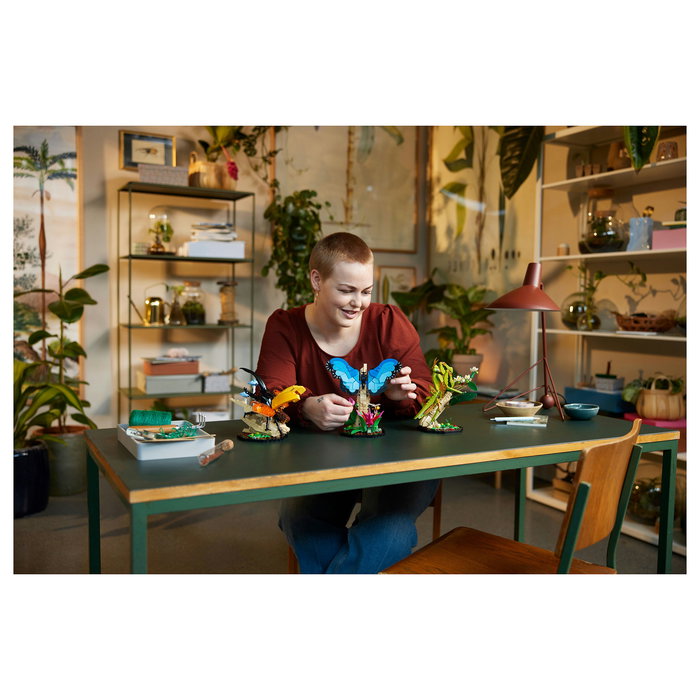 LEGO Ideas Colección de Insectos 21342, Juego de Construcción de 1111 Piezas para Adultos, Modelo para Exponer, Multicolor