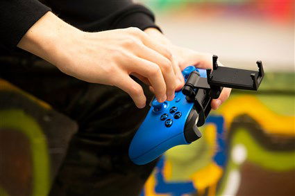 Power A 1519066-01 Soporte para Móvil para Mandos Wireless Xbox