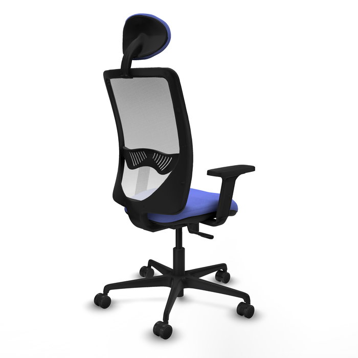 Silla de oficina Zulema con mecanismo Sincro tapizada con Tela color Azul claro y malla color Blanco. Equipada con lumbar 1D, Brazos 2D, Cabecero Fijo y Ruedas 65mm nailon