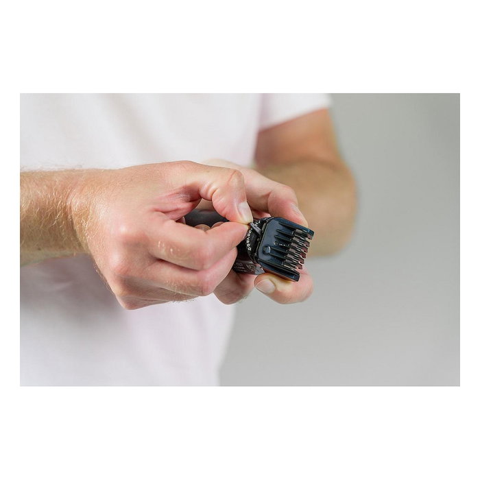 Wahl Extreme Grip Cortabarbas Negro/Naranja