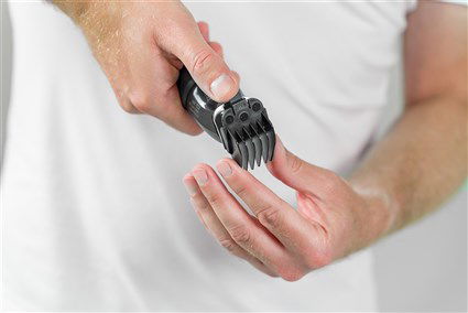 Wahl 09893-0440 Cortabarbas Expreme Grip con Agarre de Silicona y Cuchillas de Precisión, 0.5-9mm