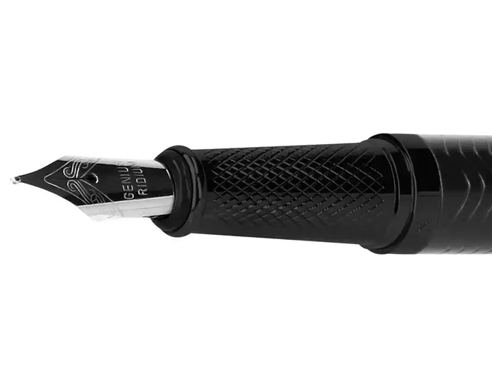 Belius Pluma Neptuno Textura Wavy Negro Marino con Tinta Azul Belius Pluma Neptuno Textura Wavy Negro Marino con Tinta Azul