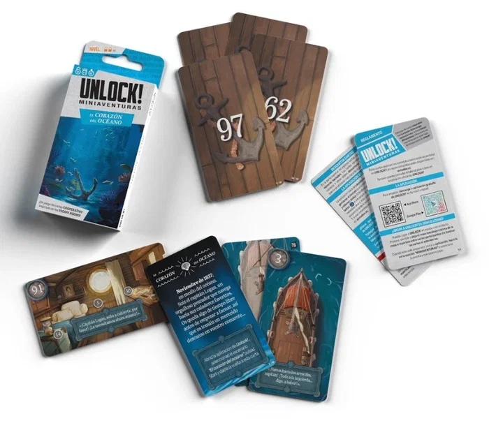 Asmodee Unlock! SCUNLSH12ES Juego de mesa Unlock! Miniaventuras - El Corazón del Océano, Cooperativo, Escape room en casa, 1-6 jugadores, +10 años
