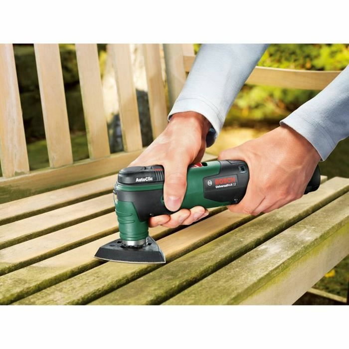 Bosch UniversalMulti 12 Herramienta multifunción con batería de 12V 2.5 Ah