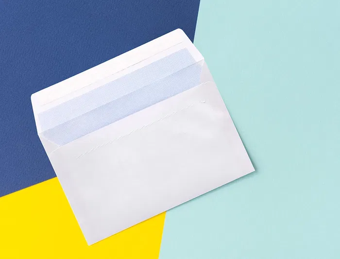 Liderpapel Sobre 9 Comercial Normalizado Blanco Tira Silicona 120x176 mm Paquete 25 Unidades