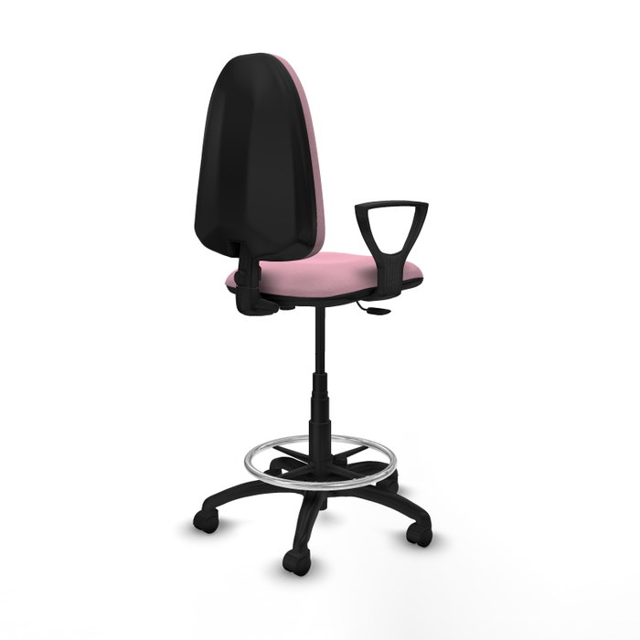 Taburete Aýna con mecanismo Contacto permanente básico tapizada con Tela color Rosa. Equipado con Base poliamida negra, Brazos fijos y Ruedas de nailon 50 mm