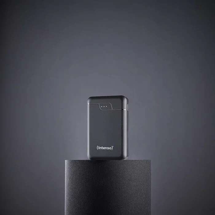 Intenso B10000 Power Bank Batería Externa 10000 mAh Polímero de Litio Negro con 1x USB-C y 2x USB-A, Indicador LED, Probada en Alemania