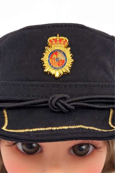 Berjuan Muñeca Gala Oficial de la Policía Nacional 44 cm, idiomas caja e instrucciones: español, inglés, portugués, francés