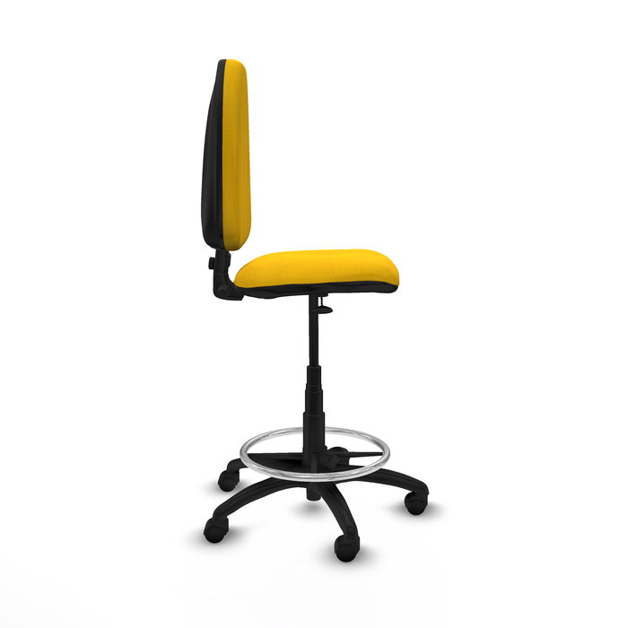 Taburete Aýna con mecanismo Contacto permanente básico tapizada con Tela color Amarillo. Equipado con Base poliamida negra, Sin brazos y Ruedas de nailon 50 mm