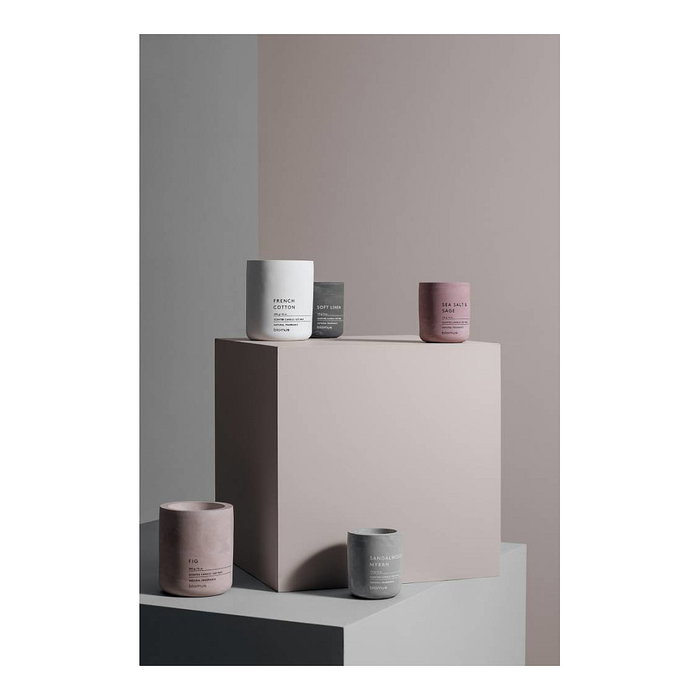 Blomus FRAGA Vela perfumada Soft Linen gris