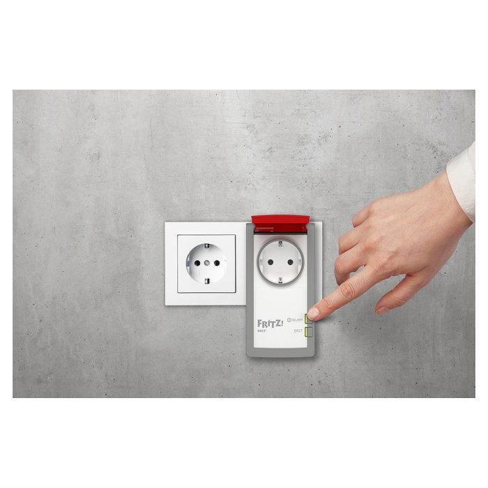 AVM FRITZ!DECT 210 Smart Plug Blanco/Rojo IP44 con medición de energía