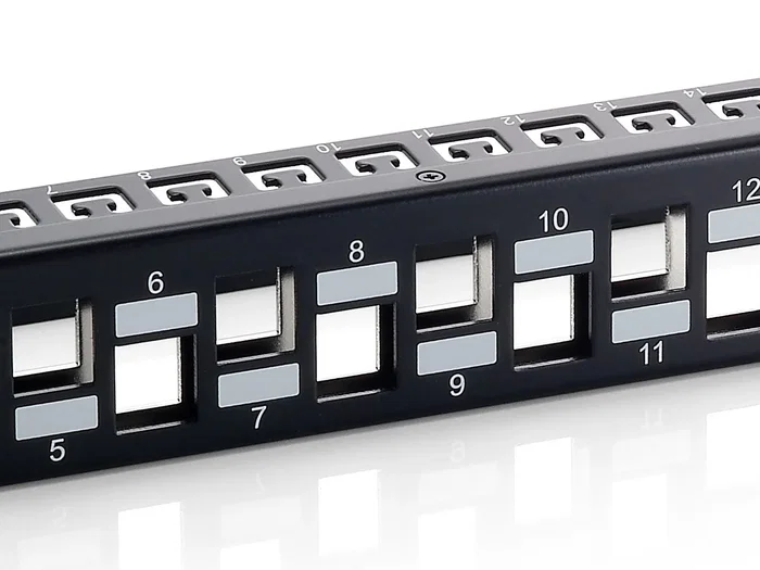 Equip Patch Panel 24 Puertos RJ45 Cat6a 1U 19"