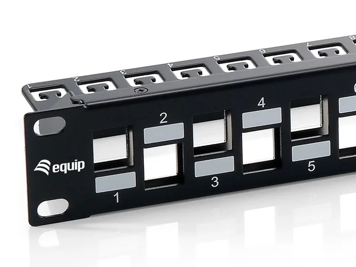Equip Patchpanel 24 puertos Cat6A Keystone Negro 1U 19 inch Equip Patchpanel 24 puertos Cat6A Keystone Negro 1U 19 inch