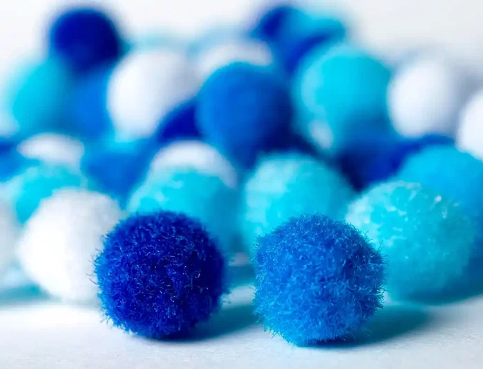 Liderpapel Pompones de colores tonalidades azules 1,5 cm con 80 unidades Liderpapel Pompones de colores tonalidades azules 1,5 cm con 80 unidades