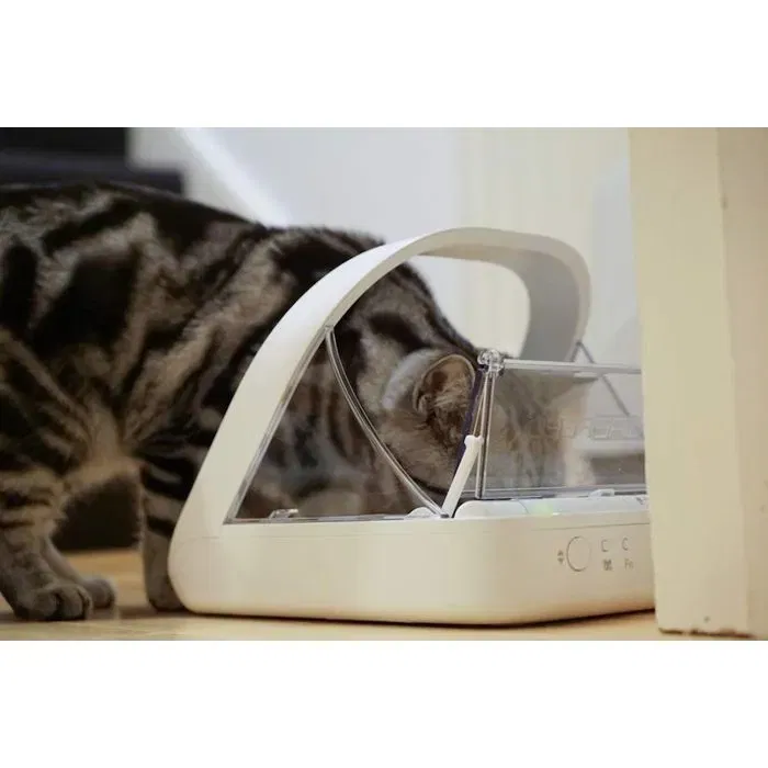 Sureflap Dispensador de Comida con Chips Electrónicos Blanco para Gatos y Perros - Para Comida Seca o Húmeda Sureflap Dispensador de Comida con Chips Electrónicos Blanco para Gatos y Perros - Para Comida Seca o Húmeda