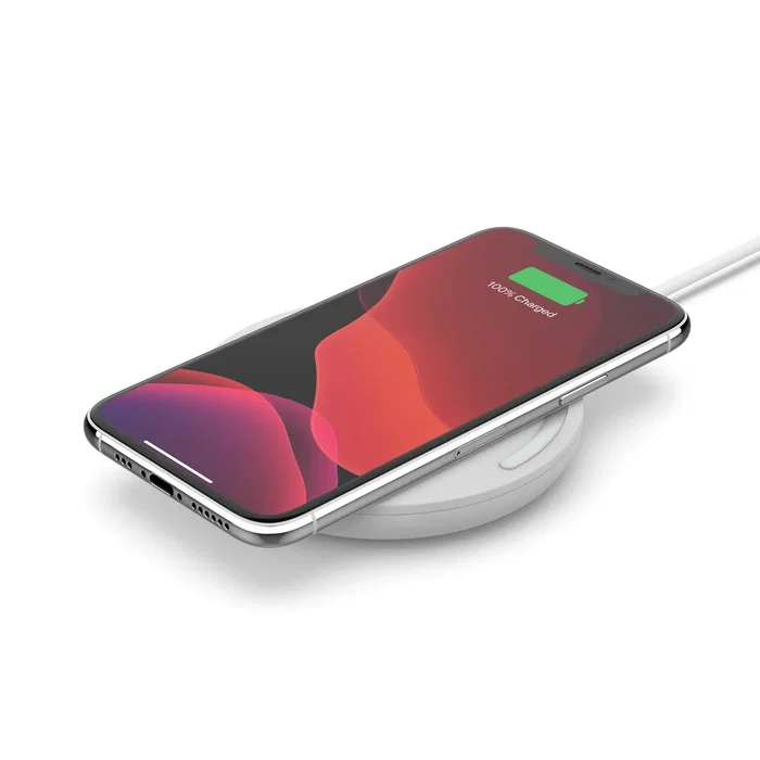 Belkin WIA001BTWH Cargador Inalámbrico para Coche con Carga Rápida 10W, Base de Carga Qi, Cable Micro-USB de 1.2m, Color Blanco