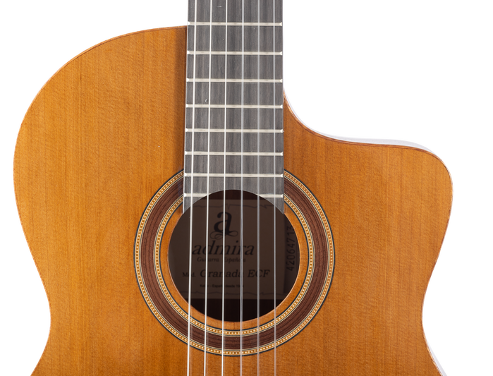 Admira Guitarra Clásica Granada Electrificada Fishman Cutaway Serie Conservatorio Admira Guitarra Clásica Granada Electrificada Fishman Cutaway Serie Conservatorio