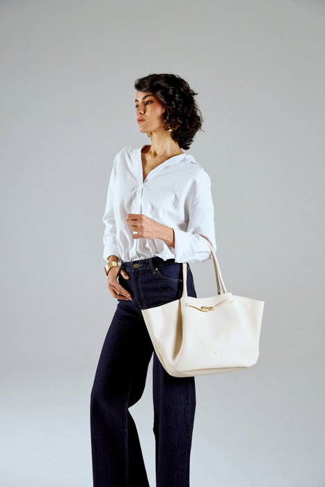 Vince Camuto Bolso de Mano Beige en Piel de Polivinilo Elegante y Duradero Vince Camuto Bolso de Mano Beige en Piel de Polivinilo Elegante y Duradero