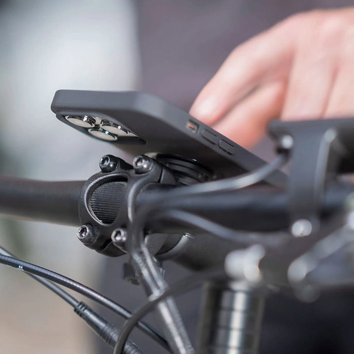 SP Connect Soporte universal para móvil en bicicleta: manillar o potencia, ajuste sin herramientas, posición vertical/horizontal