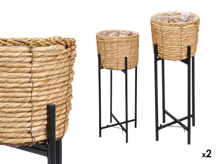Ibergarden Set de 2 Maceteros de Mimbre Natural con Patas de Metal, Grande 25x25x67 cm y Pequeño 20x20x57 cm (Set de 6) Ibergarden Set de 2 Maceteros de Mimbre Natural con Patas de Metal, Grande 25x25x67 cm y Pequeño 20x20x57 cm (Set de 6)