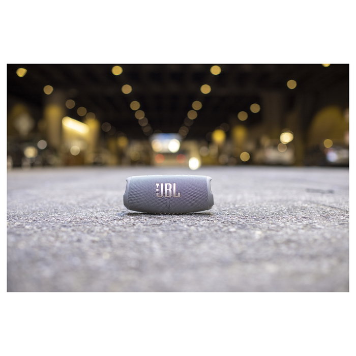JBL Altavoz Portátil Charge 5, Bluetooth 5.1, IP67 Resistente al Agua y Polvo, 20h Autonomía, Batería 7500mAh, 30W RMS, Negro