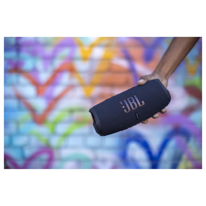 JBL Altavoz Portátil Charge 5, Bluetooth 5.1, IP67 Resistente al Agua y Polvo, 20h Autonomía, Batería 7500mAh, 30W RMS, Negro