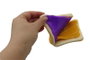 Famosa Mushmeez Squeeze Me! Snacks Antiestrés Blanditos y Suaves de Textura Pegajosa
