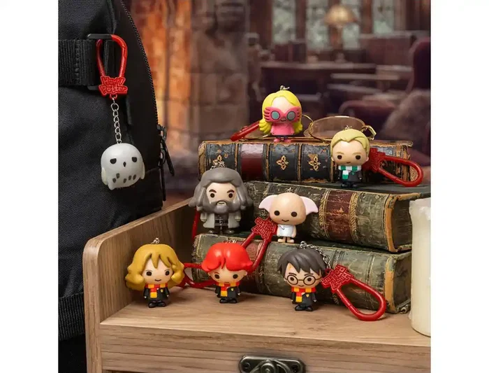 Wondee Harry Potter Backpack Buddies Colgantes para Mochila Expositor 24 Unidades Surtidas Llavero Coleccionables