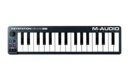 MAUDIO Keystation Mini 32 MK3 Teclado Controlador MIDI USB con 32 Teclas Mini Sensibles a la Velocidad, Botones de Octava, Pitch y Modulación, Alimentación por USB