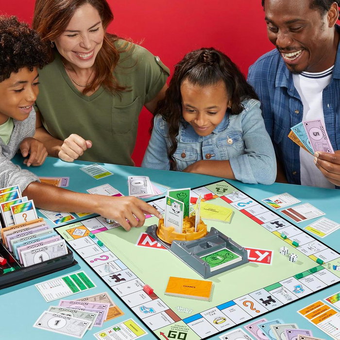 Hasbro Monopoly Expansión Todo a la Venta