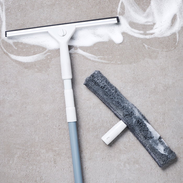 Day Limpiacristales Telescópico Extensible hasta 1.5m con Escobilla Microfibra y Recambio