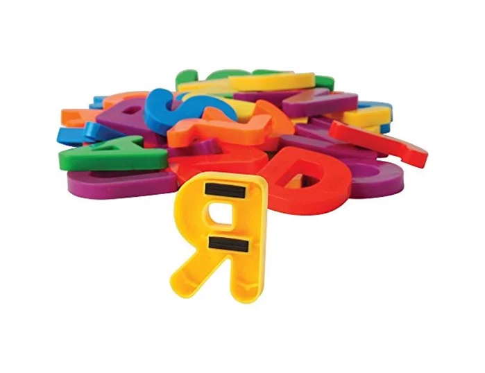 MINILAND Bote de Letras Mayúsculas Magnéticas de 154 Piezas (32 mm)