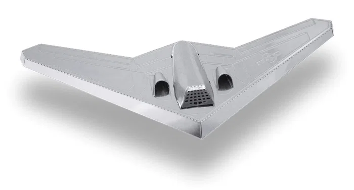 Metal Earth Maqueta 3D Metal RQ-170 Sentinel Lockheed Martin - Kit de Montaje Sin Pegamento ni Soldadura - Maqueta de Avión Ala Fija