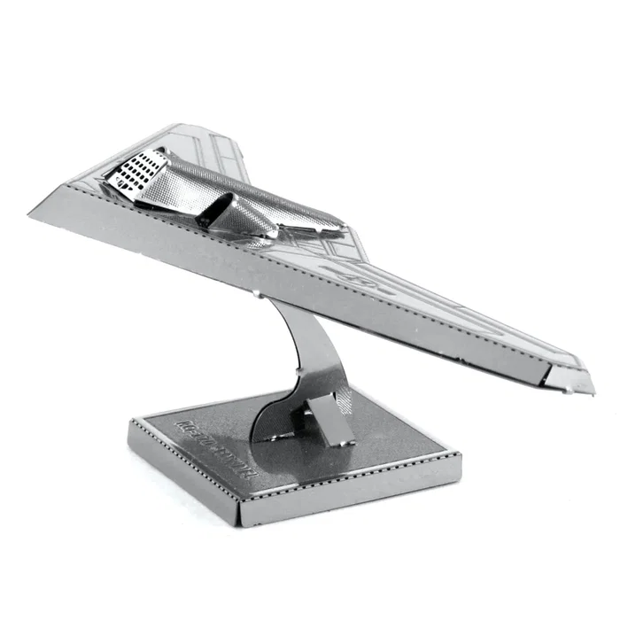 Metal Earth Maqueta 3D Metal RQ-170 Sentinel Lockheed Martin - Kit de Montaje Sin Pegamento ni Soldadura - Maqueta de Avión Ala Fija