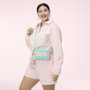 Disney by Loungefly Bandolera Sling con monedero Mickey & Friends Tennis